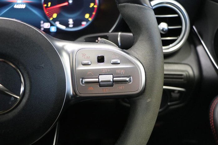 2023 Mercedes-Benz GLC-Class GLC300