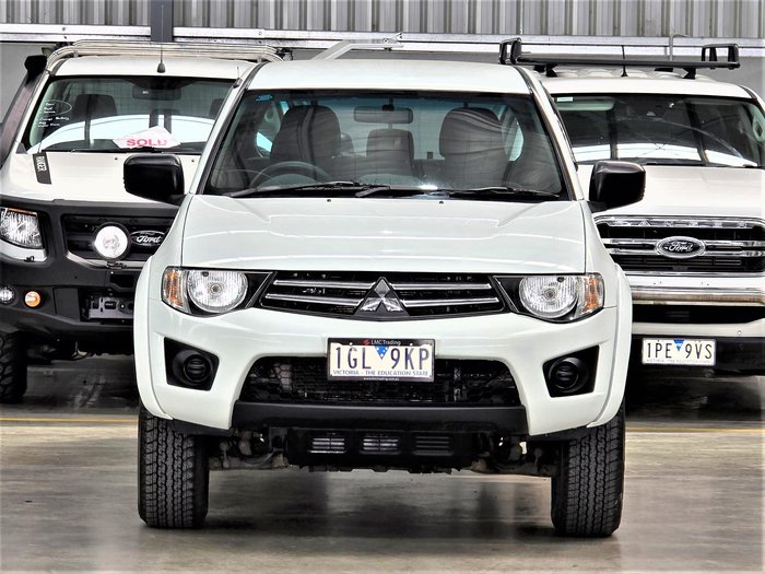 2012 Mitsubishi Triton GLX MN MY12 4X4 Dual Range White