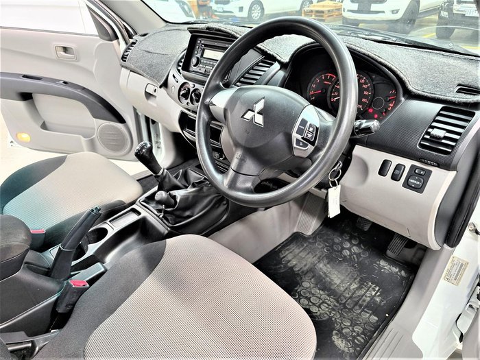 2012 Mitsubishi Triton GLX MN MY12 4X4 Dual Range White