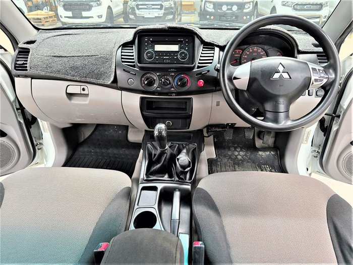 2012 Mitsubishi Triton GLX MN MY12 4X4 Dual Range White