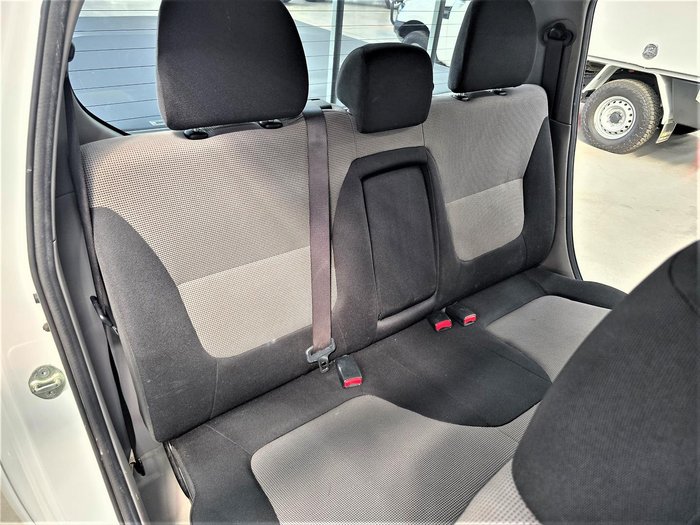 2012 Mitsubishi Triton GLX MN MY12 4X4 Dual Range White