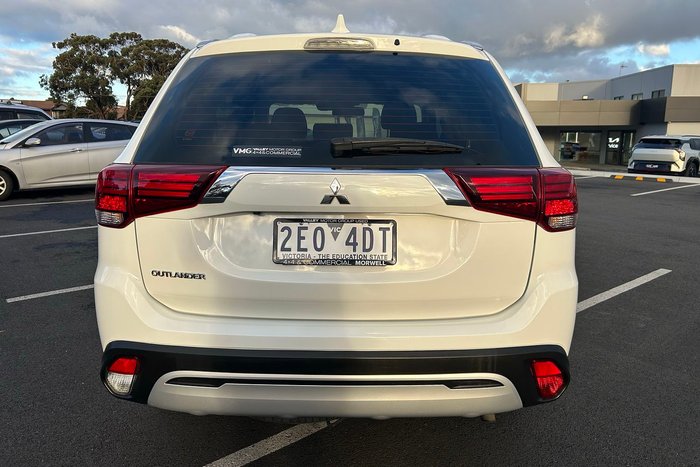 2019 Mitsubishi Outlander ES