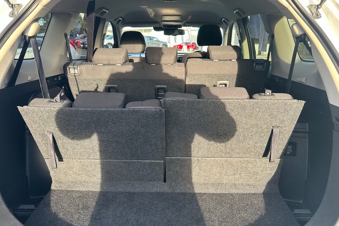 2019 Mitsubishi Outlander ES