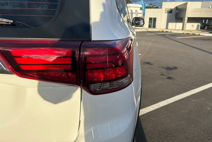 2019 Mitsubishi Outlander ES