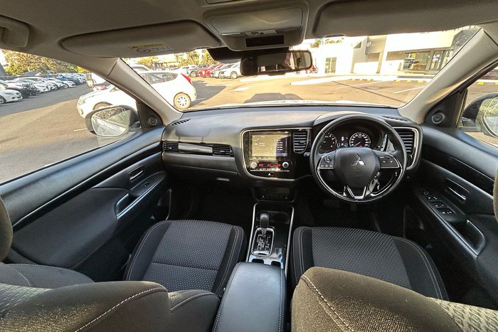 2019 Mitsubishi Outlander ES