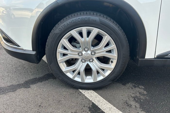 2019 Mitsubishi Outlander ES