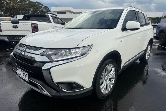 2019 Mitsubishi Outlander ES