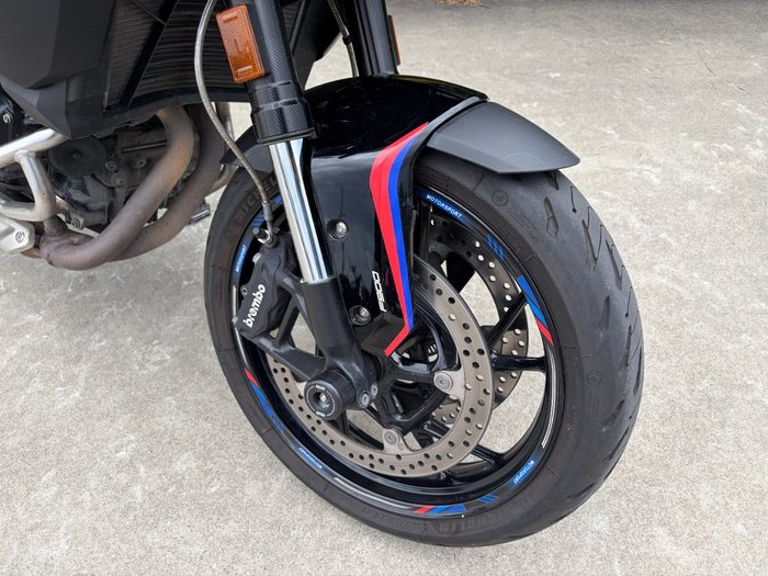 2022 BMW Motorrad F 900 XR TRIPLE BLACK Black