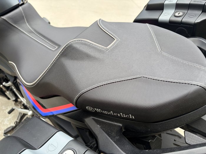 2022 BMW Motorrad F 900 XR TRIPLE BLACK Black