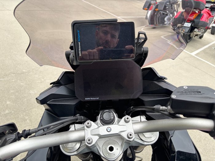 2022 BMW Motorrad F 900 XR TRIPLE BLACK Black