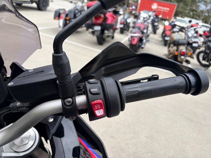 2022 BMW Motorrad F 900 XR TRIPLE BLACK Black