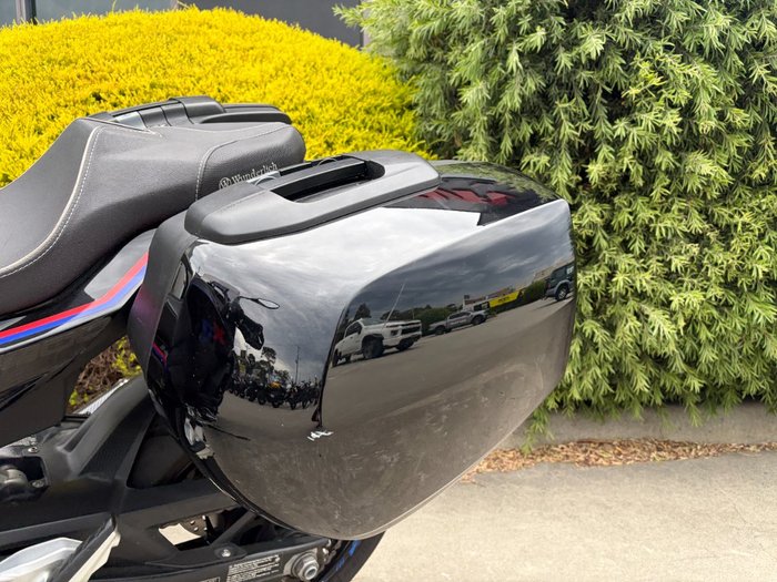 2022 BMW Motorrad F 900 XR TRIPLE BLACK Black