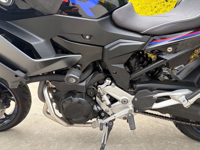 2022 BMW Motorrad F 900 XR TRIPLE BLACK Black