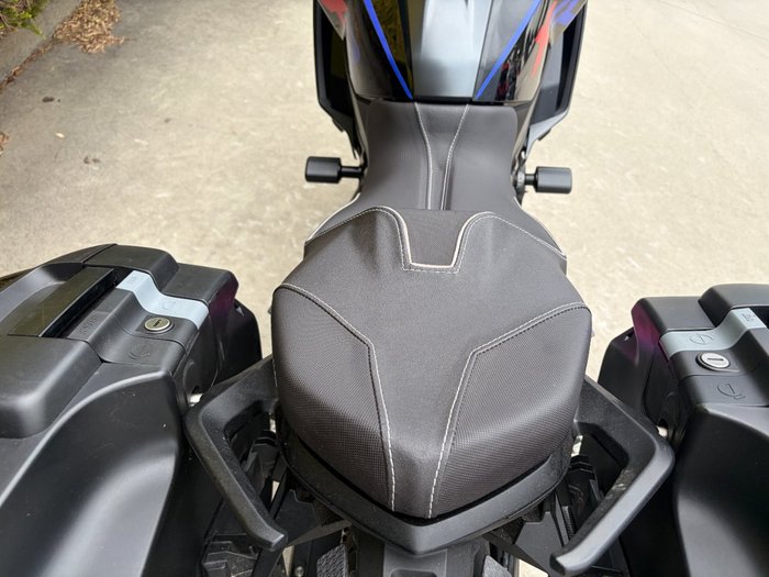 2022 BMW Motorrad F 900 XR TRIPLE BLACK Black