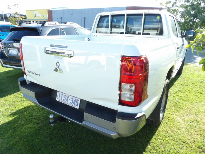 2025 Mitsubishi Triton GLX