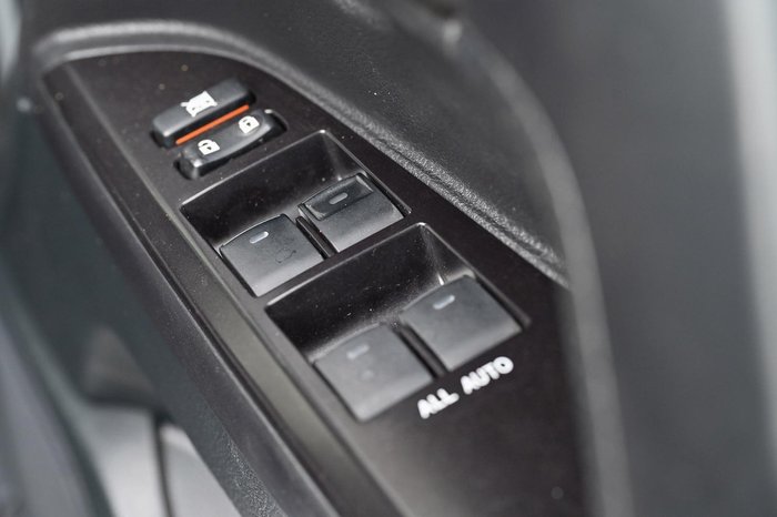 2021 Toyota Landcruiser GXL VDJ200R 4X4 Dual Range Silver Pearl