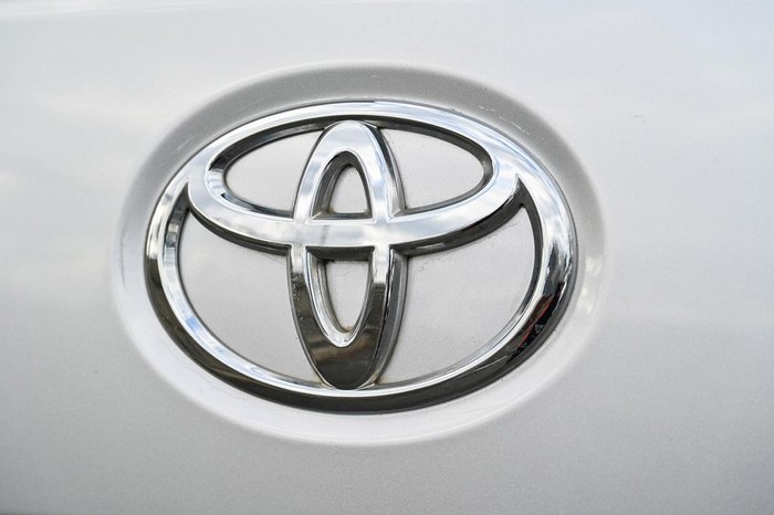 2021 Toyota Landcruiser GXL VDJ200R 4X4 Dual Range Silver Pearl