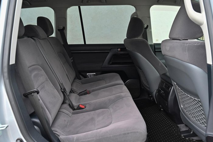 2021 Toyota Landcruiser GXL VDJ200R 4X4 Dual Range Silver Pearl