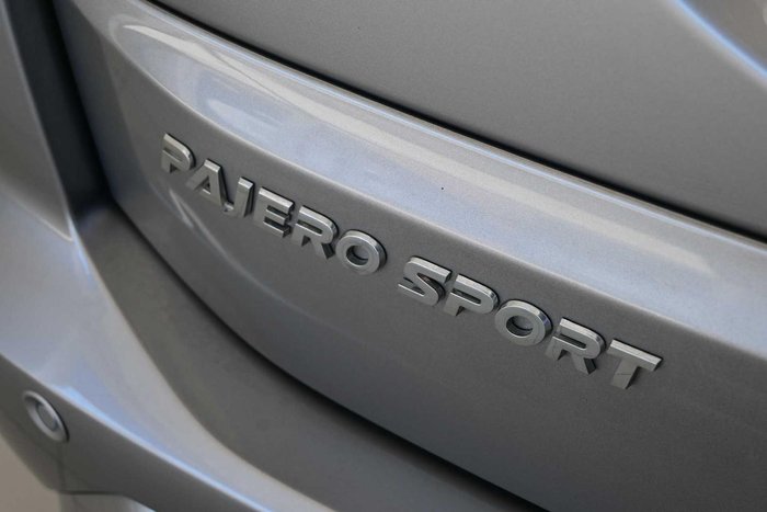 2025 Mitsubishi Pajero Sport GLS