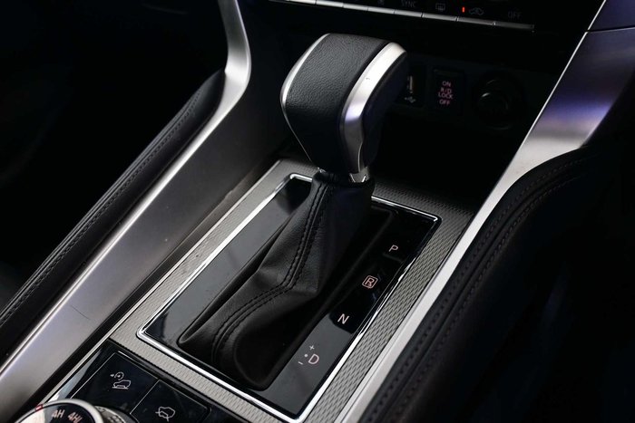 2025 Mitsubishi Pajero Sport GLS