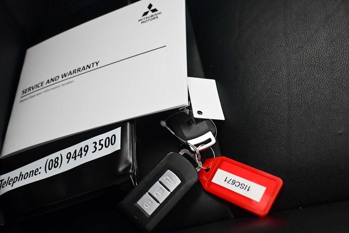 2025 Mitsubishi Pajero Sport GLS