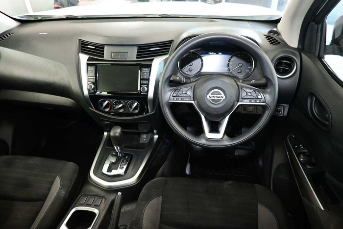 2021 Nissan Navara SL