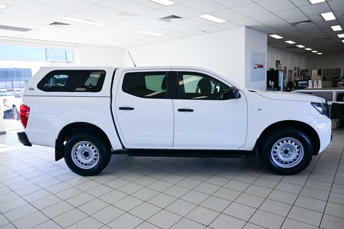 2021 Nissan Navara SL