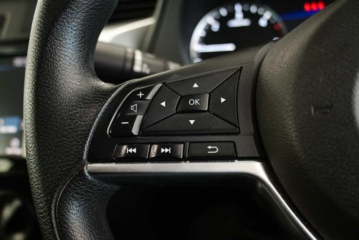 2021 Nissan Navara SL