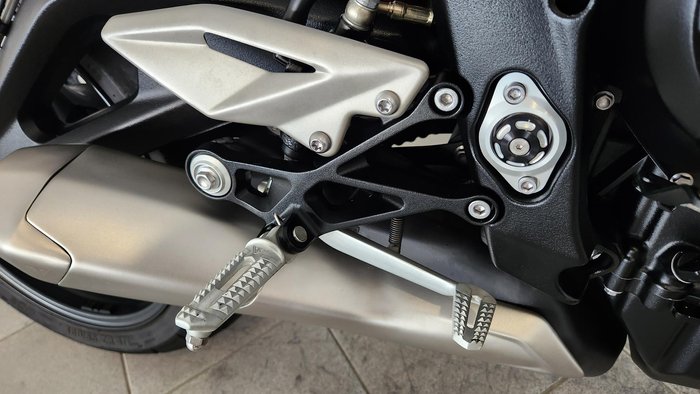 2023 Triumph Street Triple R 765 Street Triple Grey