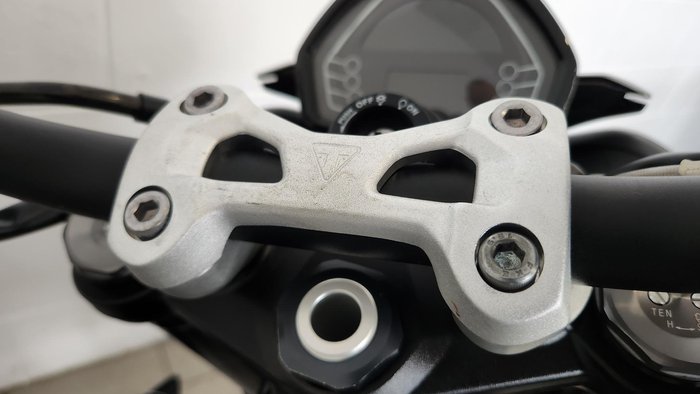 2023 Triumph Street Triple R 765 Street Triple Grey