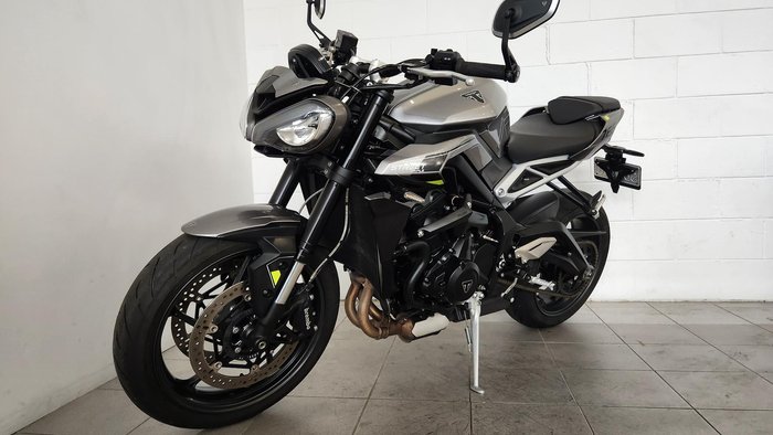 2023 Triumph Street Triple R 765 Street Triple Grey