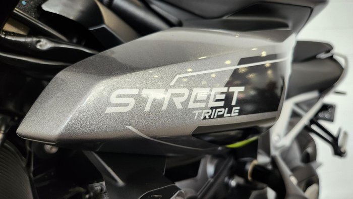 2023 Triumph Street Triple R 765 Street Triple Grey