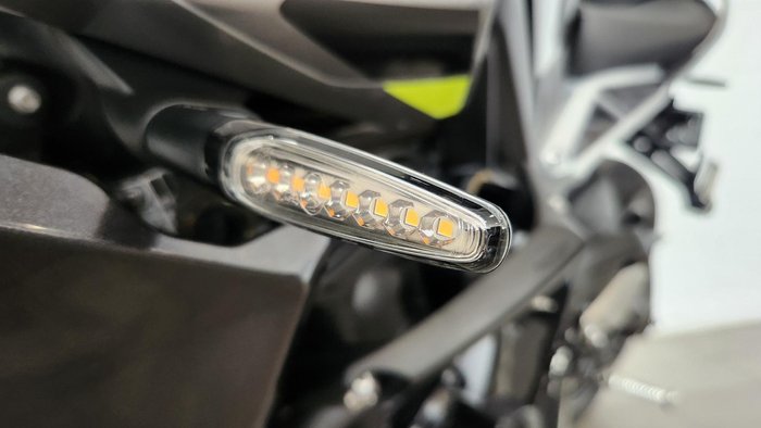 2023 Triumph Street Triple R 765 Street Triple Grey