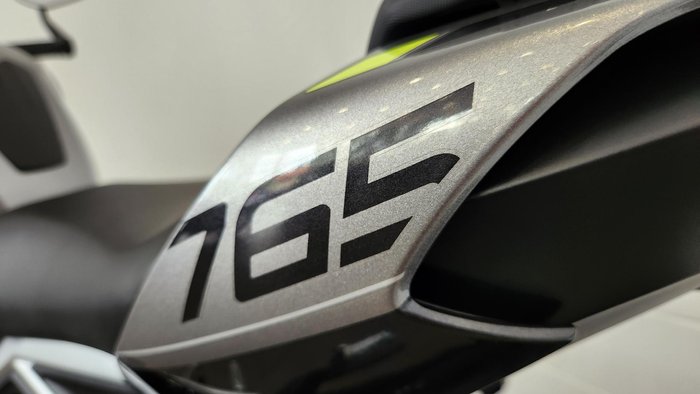 2023 Triumph Street Triple R 765 Street Triple Grey