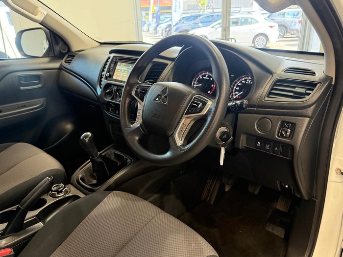 2019 Mitsubishi Triton GLX ADAS