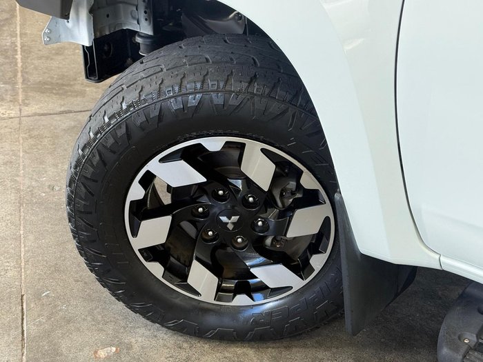 2019 Mitsubishi Triton GLX ADAS