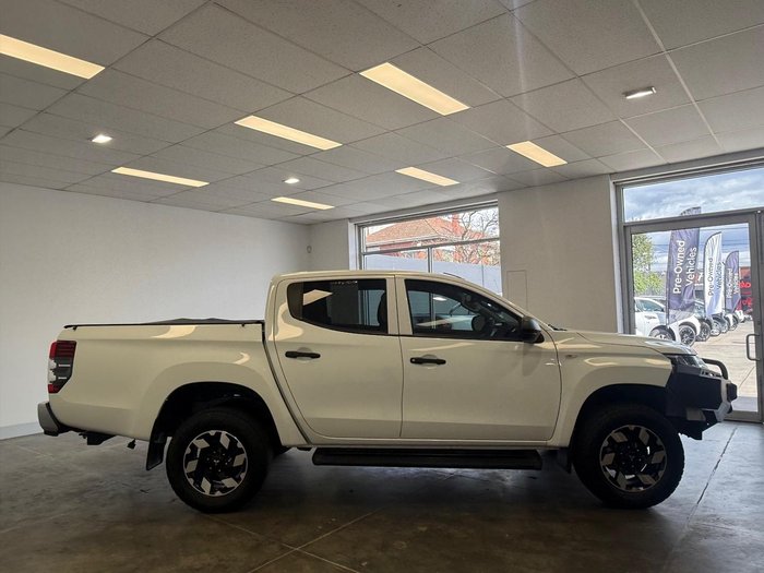 2019 Mitsubishi Triton GLX ADAS