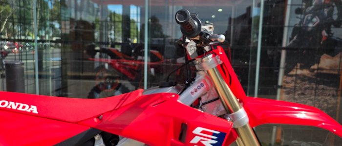 2025 Honda CRF250R RED