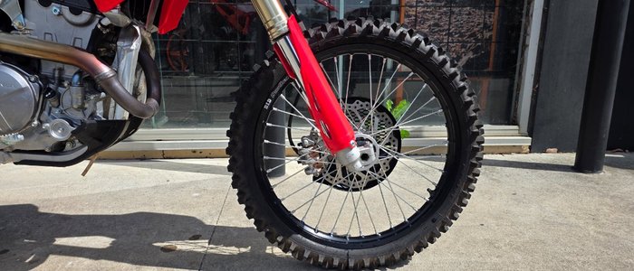 2025 Honda CRF250R RED