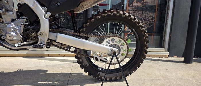 2025 Honda CRF250R RED