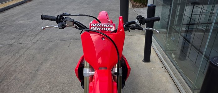 2025 Honda CRF250R RED