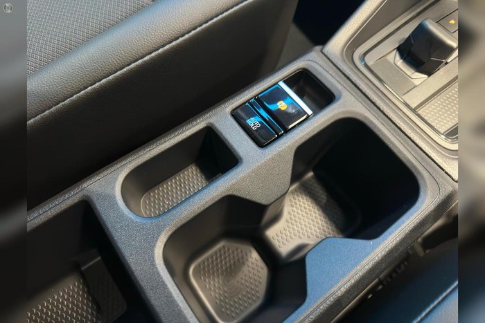 2025 Volkswagen Caddy TDI320