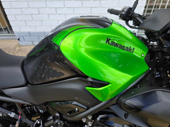 2026 Kawasaki Z900 (ZR900STFNN) Green
