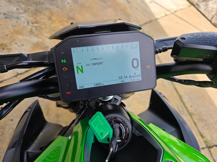 2026 Kawasaki Z900 (ZR900STFNN) Green