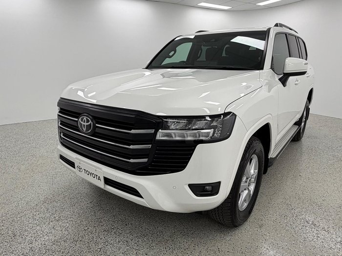 2024 Toyota Landcruiser GXL FJA300R 4X4 Dual Range Glacier White