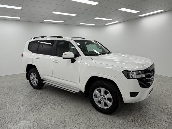 2024 Toyota Landcruiser GXL FJA300R 4X4 Dual Range Glacier White