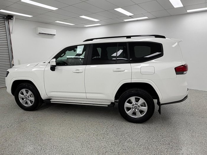 2024 Toyota Landcruiser GXL FJA300R 4X4 Dual Range Glacier White