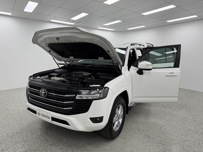 2024 Toyota Landcruiser GXL FJA300R 4X4 Dual Range Glacier White