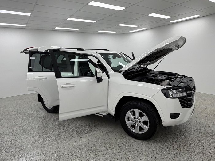 2024 Toyota Landcruiser GXL FJA300R 4X4 Dual Range Glacier White