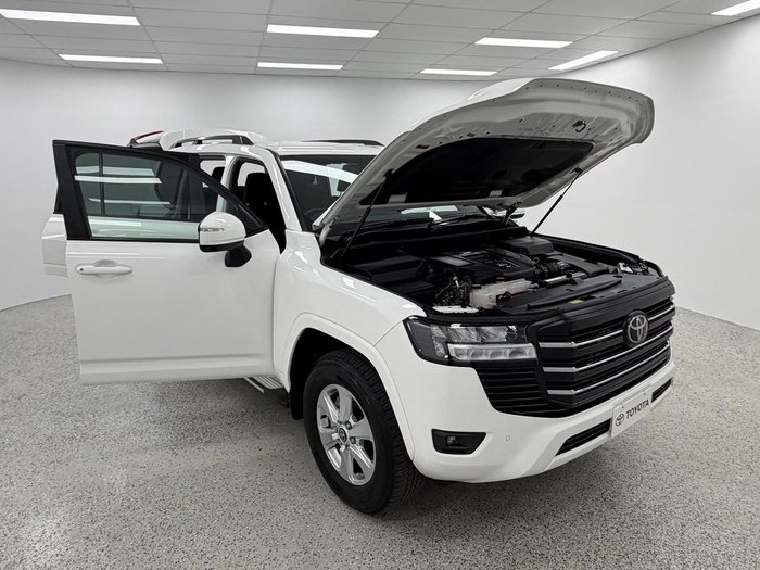 2024 Toyota Landcruiser GXL FJA300R 4X4 Dual Range Glacier White
